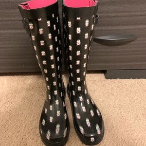 Penguin rain boots